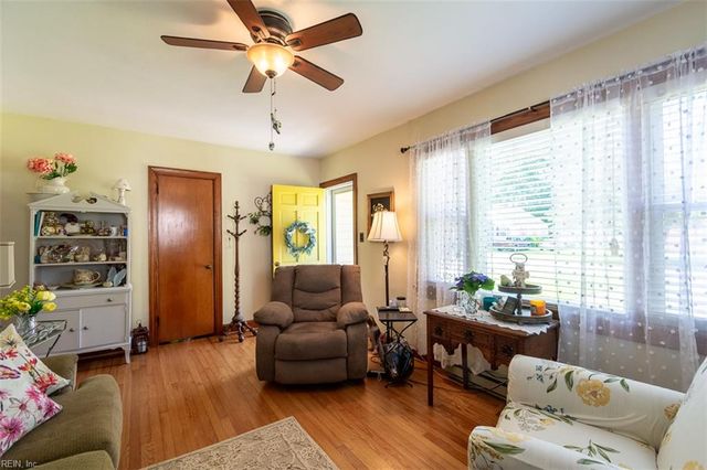 2312 Ferndale RD, Chesapeake, VA 23323
