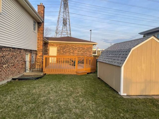 852 Tonne Road, Elk Grove Village, IL 60007
