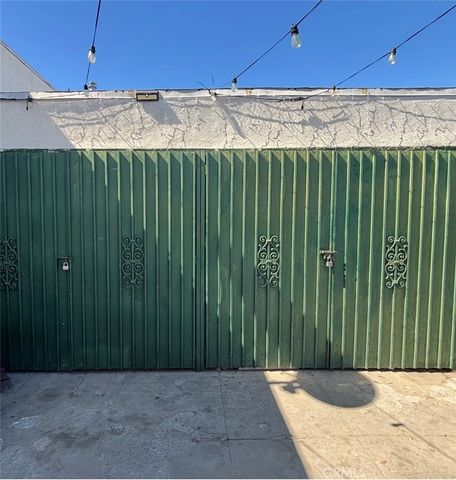 535 West 54th Street, Los Angeles, CA 90037