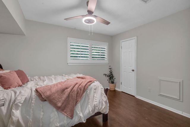 6514 Larkmount Drive, Spring, TX 77389