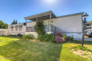 811 2nd Ave Trlr 24, Zillah, WA 98953