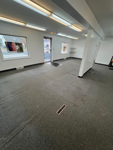 2586 Whitney Avenue, Hamden, CT 06518