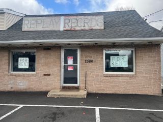 2586 Whitney Avenue, Hamden, CT 06518