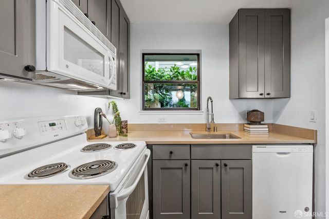 11 Littlefield Terrace, San Francisco, CA 94107