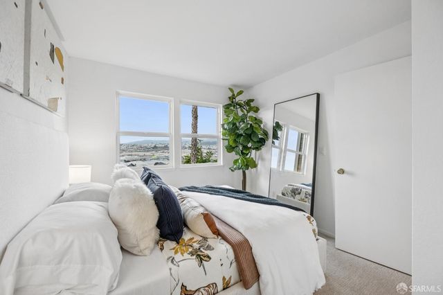 11 Littlefield Terrace, San Francisco, CA 94107