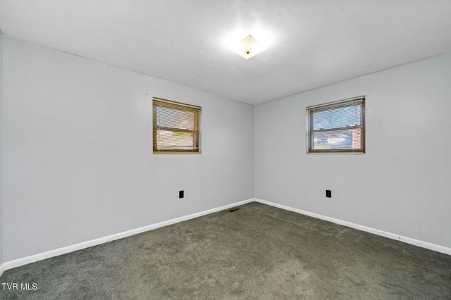 520 Kallen Drive, Kingsport, TN 37660