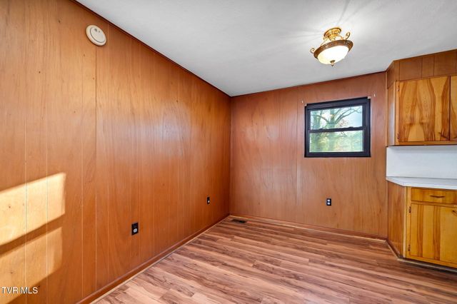 520 Kallen Drive, Kingsport, TN 37660