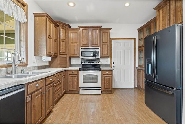 11509 238th Street, Lawrence, KS 66044