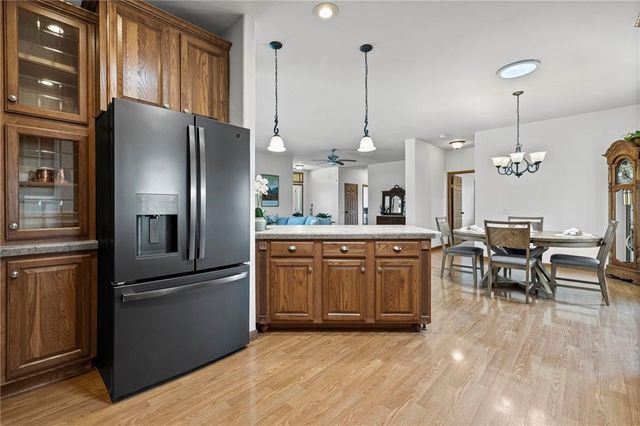 11509 238th Street, Lawrence, KS 66044