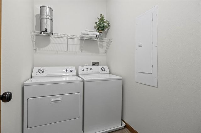 11509 238th Street, Lawrence, KS 66044