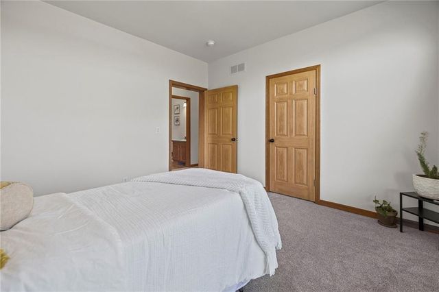 11509 238th Street, Lawrence, KS 66044