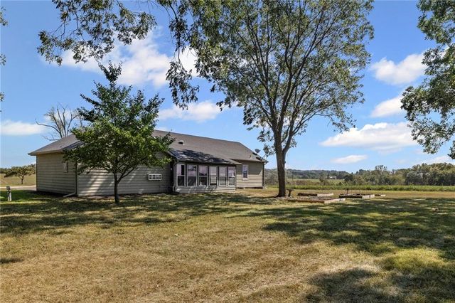 11509 238th Street, Lawrence, KS 66044