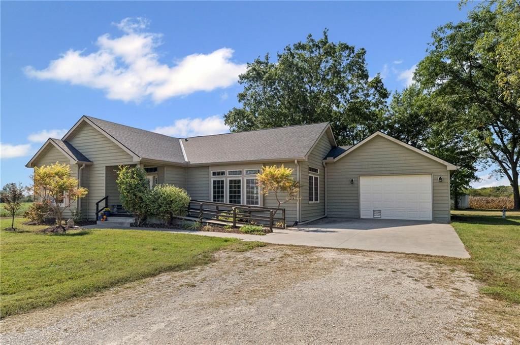 11509 238th Street, Lawrence, KS 66044