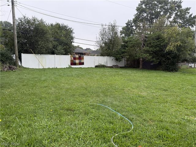 23478 Hillcroft Drive, Warrensville Heights, OH 44128