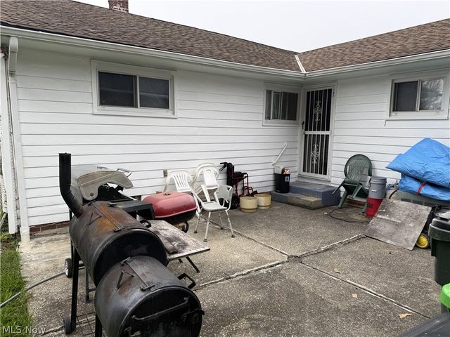 23478 Hillcroft Drive, Warrensville Heights, OH 44128