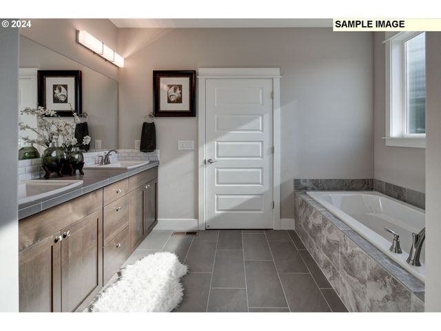 3605 Ne 170th St, Vancouver, WA 98686