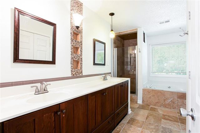 5724 Wandering Vine SE Trail, Mableton, GA 30126