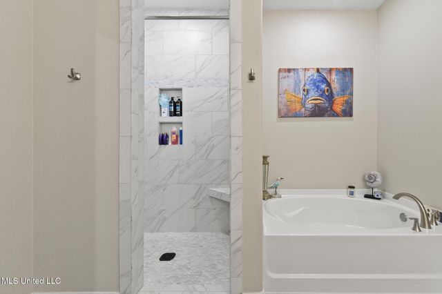 114 Everly Circle, Ocean Springs, MS 39564