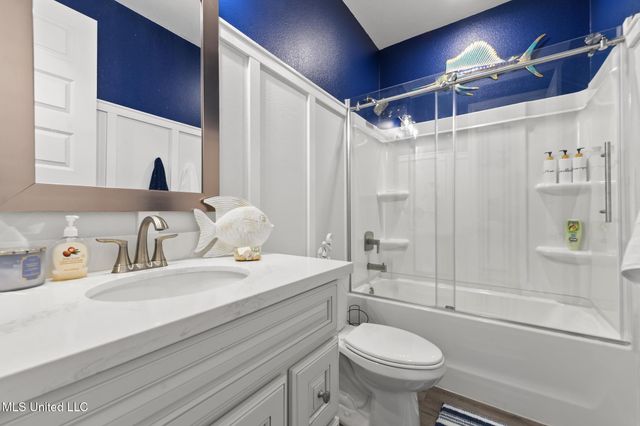 114 Everly Circle, Ocean Springs, MS 39564