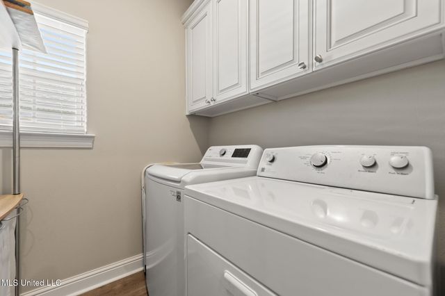 114 Everly Circle, Ocean Springs, MS 39564