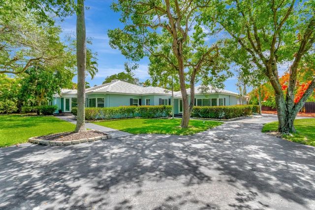 1220 N Swinton Avenue, Delray Beach, FL 33444