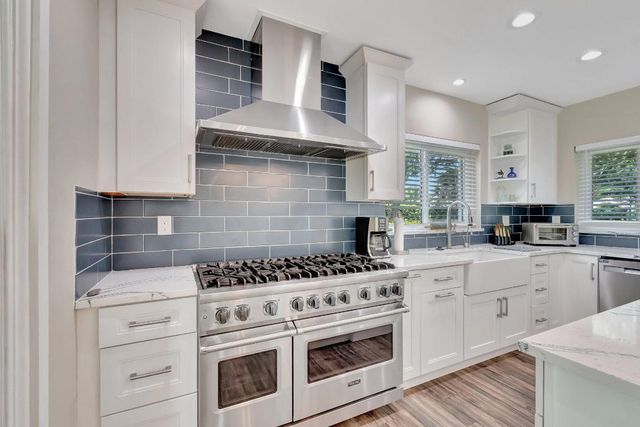 1220 N Swinton Avenue, Delray Beach, FL 33444