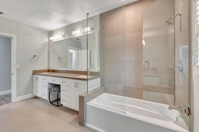 1220 N Swinton Avenue, Delray Beach, FL 33444