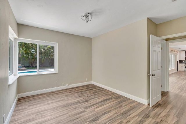 1220 N Swinton Avenue, Delray Beach, FL 33444