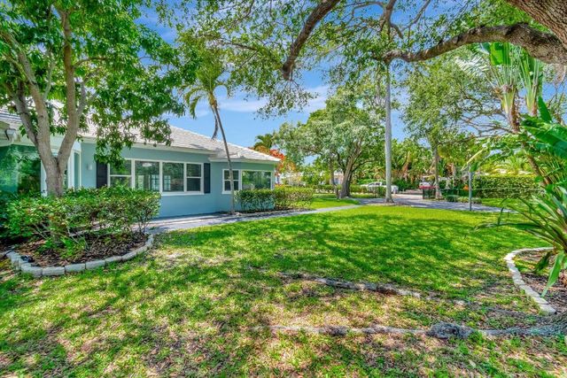 1220 N Swinton Avenue, Delray Beach, FL 33444