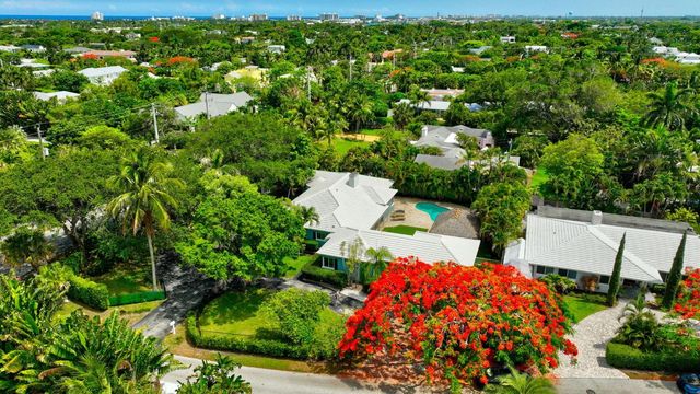 1220 N Swinton Avenue, Delray Beach, FL 33444