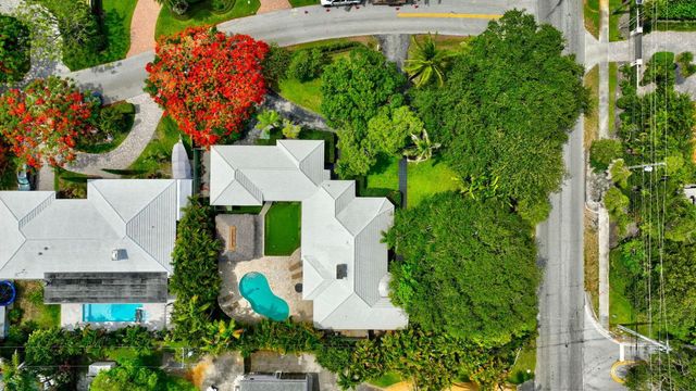 1220 N Swinton Avenue, Delray Beach, FL 33444
