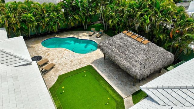 1220 N Swinton Avenue, Delray Beach, FL 33444