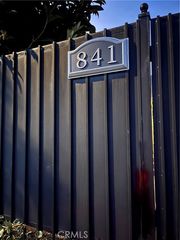 841 W 58th, Los Angeles, CA 90037