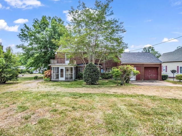 159 Arlington Street, Forest City, NC 28043