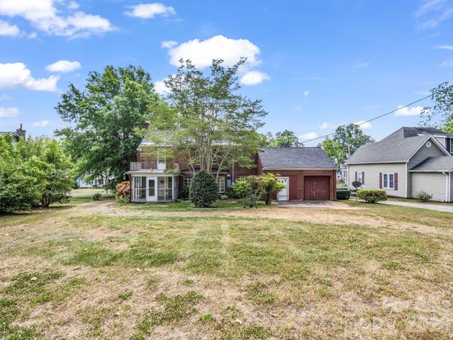 159 Arlington Street, Forest City, NC 28043