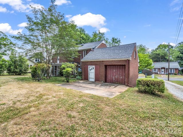 159 Arlington Street, Forest City, NC 28043