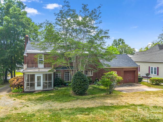 159 Arlington Street, Forest City, NC 28043