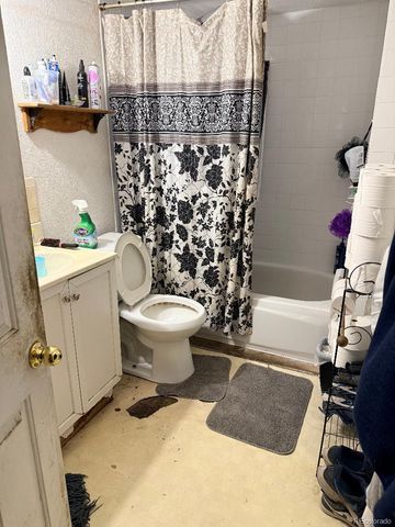 728 Emporia Street, Aurora, CO 80010