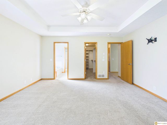 16910 Seward Street, Omaha, NE 68118