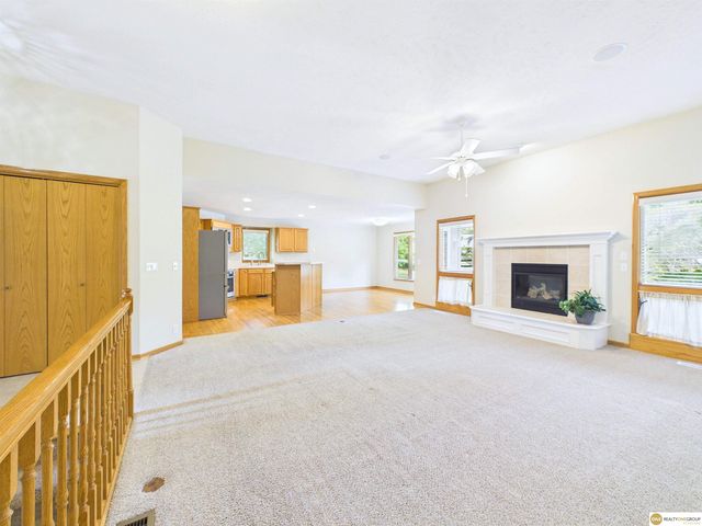 16910 Seward Street, Omaha, NE 68118