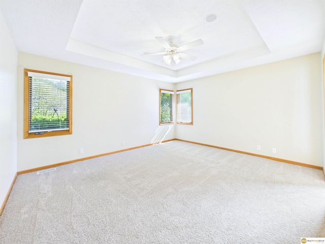 16910 Seward Street, Omaha, NE 68118