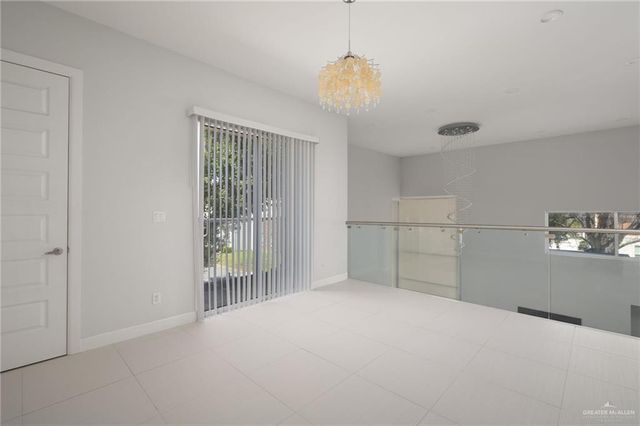 2105 S 6th Street, Mcallen, TX 78501