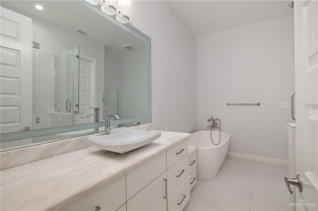 2105 S 6th Street, Mcallen, TX 78501