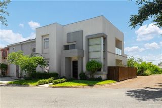 2105 S 6th Street, Mcallen, TX 78501