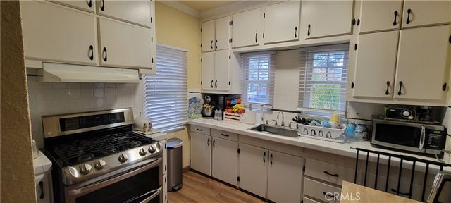 502 E Wellington Avenue, Santa Ana, CA 92701