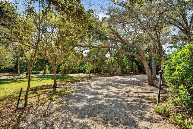 925 GULL ROAD, Venice, FL 34293