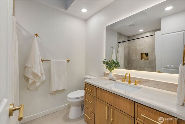6817 193rd Avenue E, Bonney Lake, WA 98391