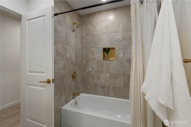 6817 193rd Avenue E, Bonney Lake, WA 98391