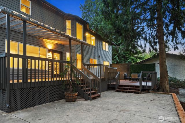 6817 193rd Avenue E, Bonney Lake, WA 98391