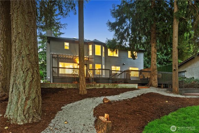 6817 193rd Avenue E, Bonney Lake, WA 98391